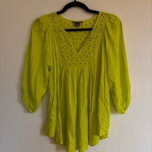 Chelsea & Theodore Women’s Small Top. V- Neck With Geometric Design And Cutout